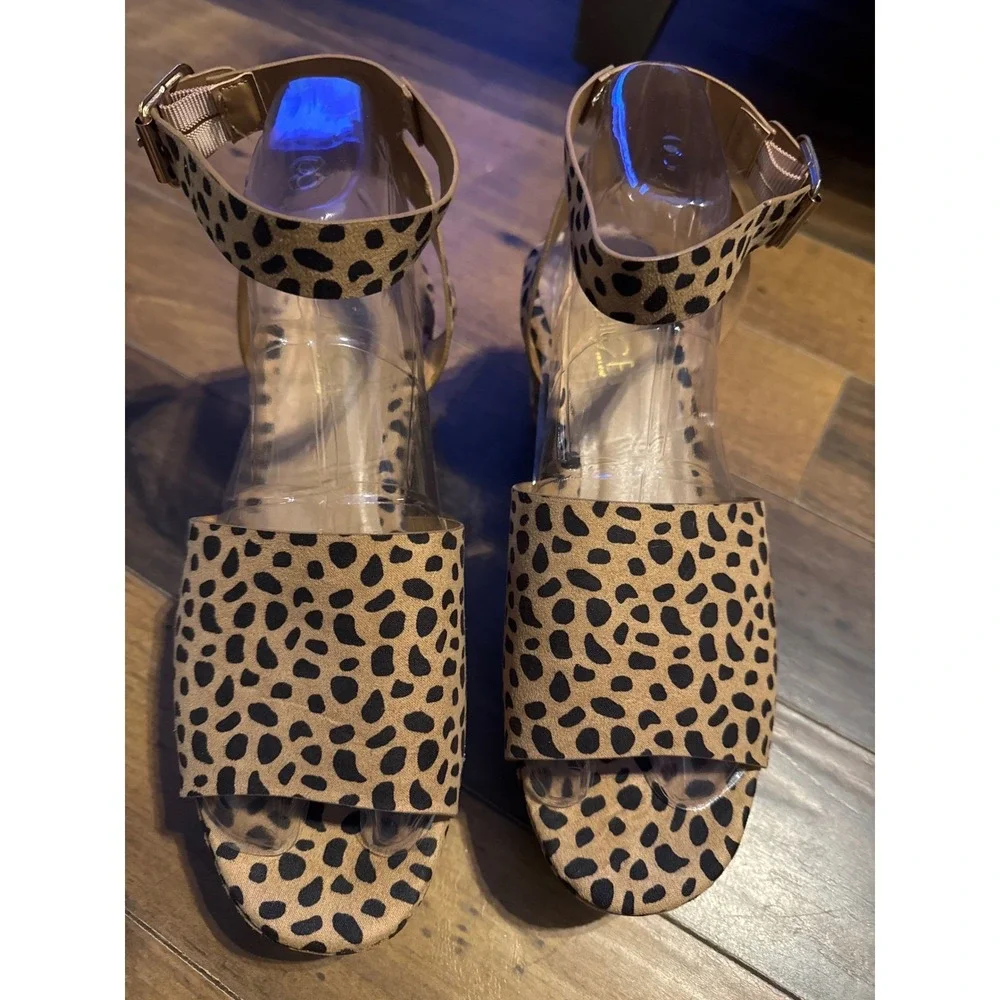 Rouge Platform Sandals Women's Size 9 Cheetah Print Ankle‎ Strap Chunky Heels